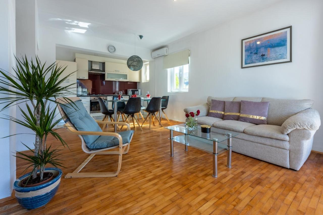 Apartments Marija Crikvenica Eksteriør bilde